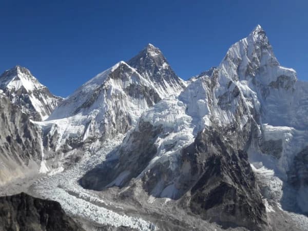 EBC Solo Trek